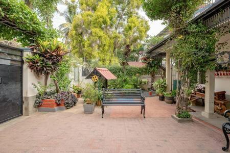 Eden Garden Villa By Jadecaps Nr Mg Road Garden Bangalore Eksteriør bilde